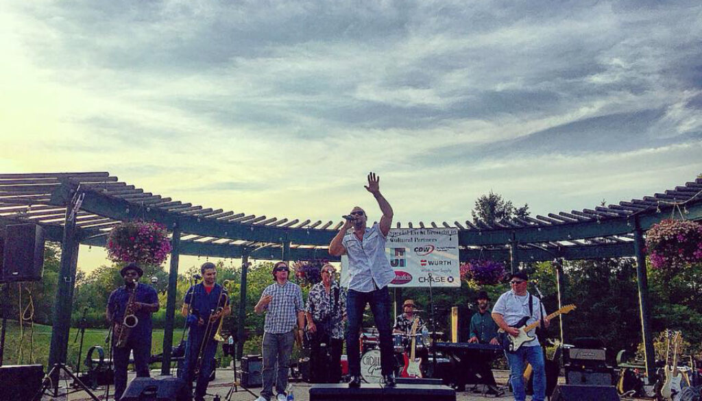 37097374_10100405165063364_5376839999897468928_n